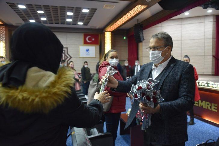 Yunusemre Belediyesi 24 Kasım’da öğretmenleri unutmadı G1