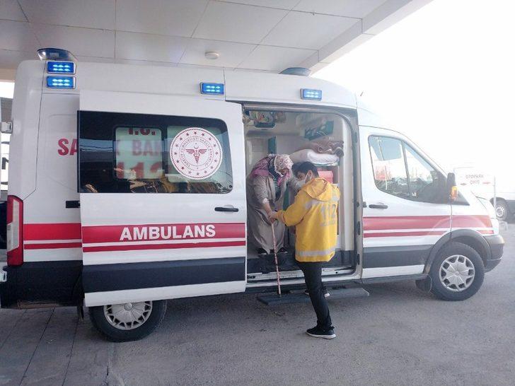 Sivas’ta otomobil takla attı: 4 yaralı G3