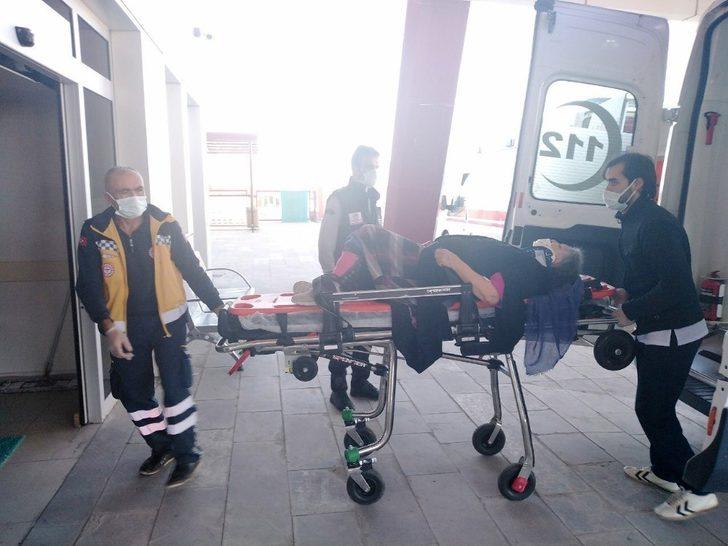 Sivas’ta otomobil takla attı: 4 yaralı G4