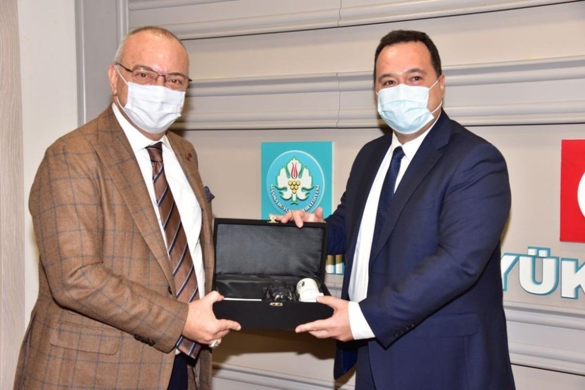 Başkan Erg&uuml;n ve Dutlulu Akhisar&rsquo;ın projelerini konuştu