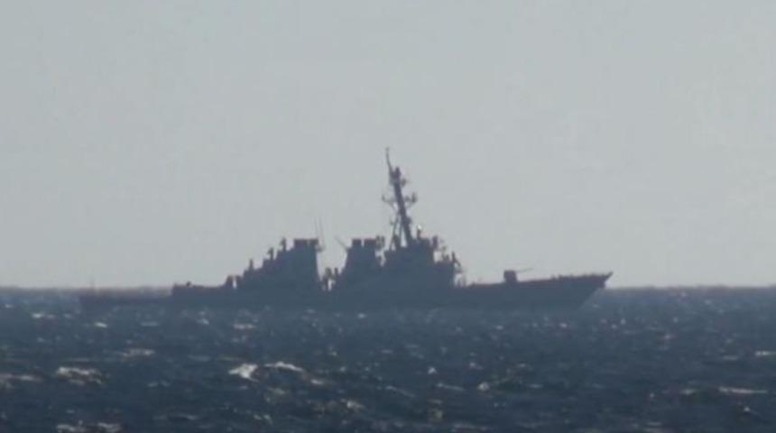 Japon Denizi'nde Rus savaş gemisi, ABD savaş gemisini uzaklaştırdı