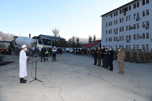 Vali Akbıyık, jandarma sosyal tesisinin temelini attı