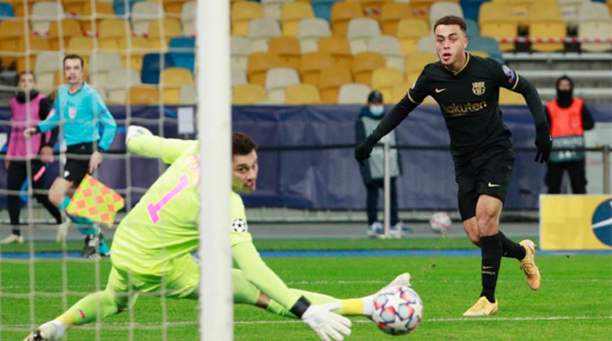 ÖZET | Dinamo Kiev -Barcelona maç sonucu: 0-4