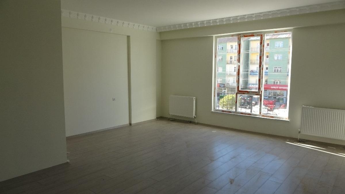 Kentsel d&ouml;n&uuml;ş&uuml;mle yeni evlerine kavuştular