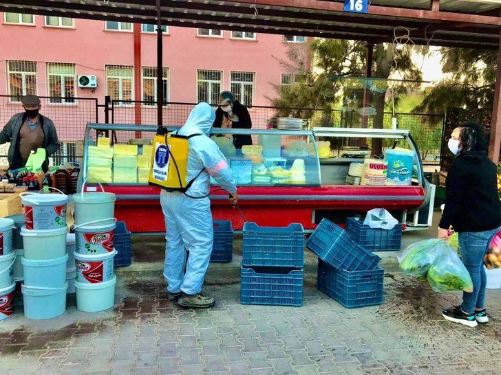 Didim’de pazaryerleri dezenfekte ediliyor G4