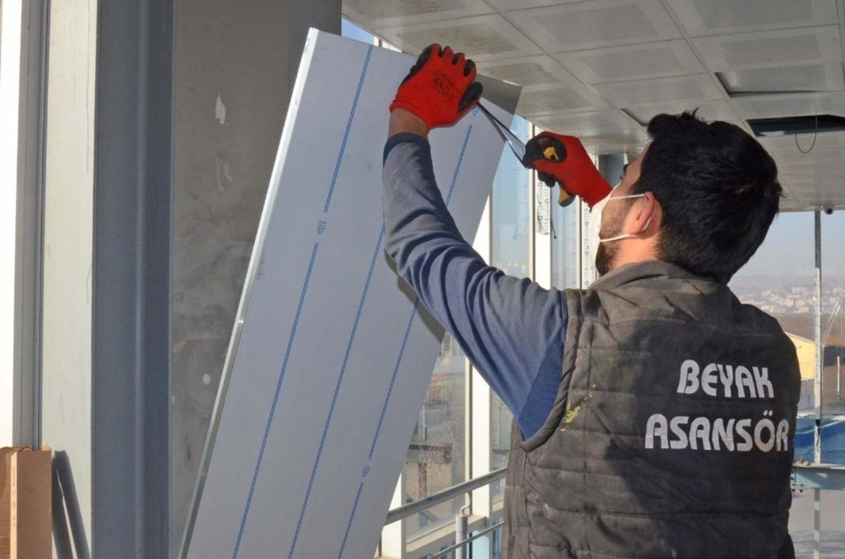 TCDD &uuml;st ge&ccedil;idi &uuml;zerinde bulunan asans&ouml;re bakım yapıldı