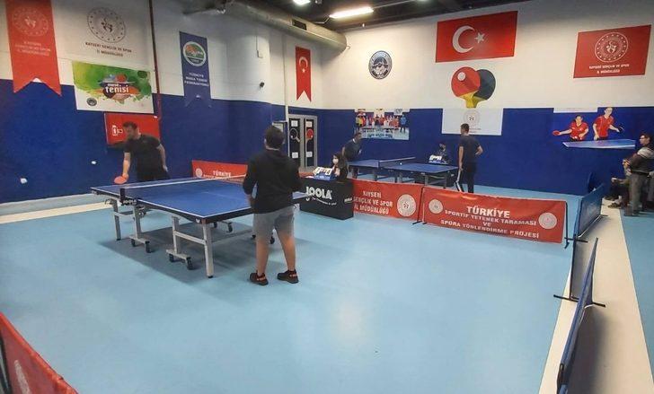 Kayseri Büyükler Masa Tenisi İl birinciliği yapıldı G3