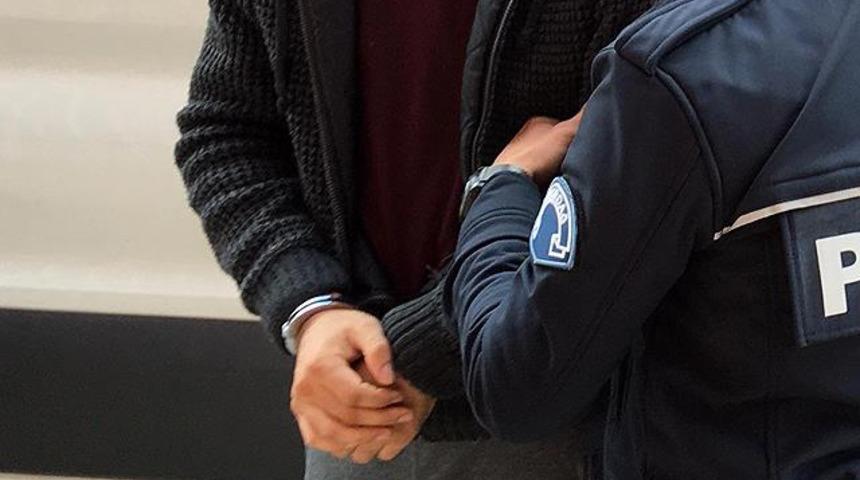 Akılalmaz olay! Telefonu gasp ettiği kişiye sözleşme imzalattı