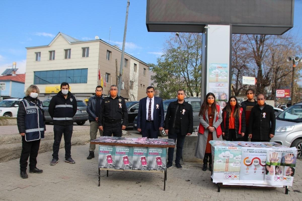 Varto&rsquo;da &rsquo;Kadına Y&ouml;nelik Şiddetle M&uuml;cadele&rsquo; toplantısı