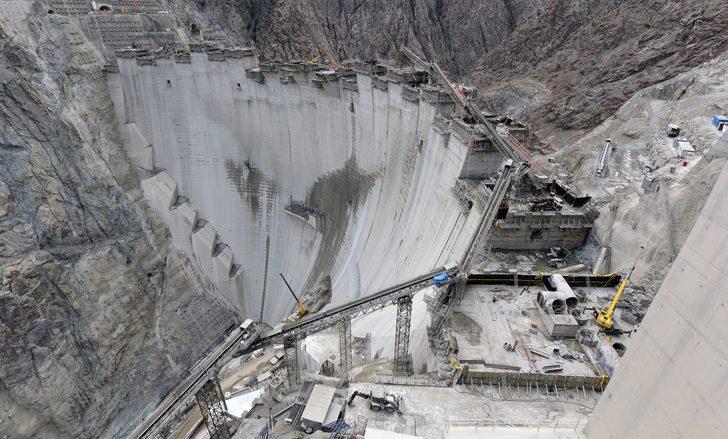 Türkiye’nin en yükseği Yusufeli Barajı'nın gövde yüksekliği 250 metreye ulaştı