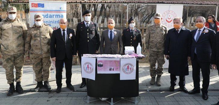 Ağrı’da Kadına Yönelik Şiddetle Mücadele Günü’nde stantlar kuruldu G1