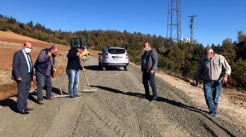 Osmaniye’de yol yapım çalışmaları sürüyor