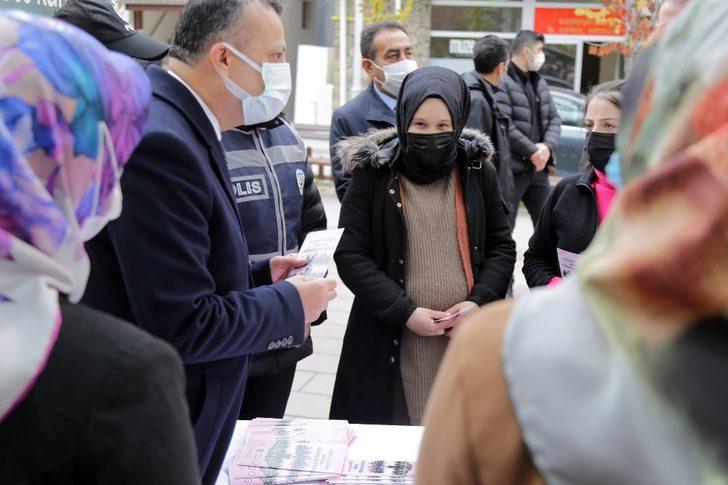 Gümüşhane’de kadına yönelik şiddetle mücadele il koordinasyon kurulu toplantısı yapıldı G4