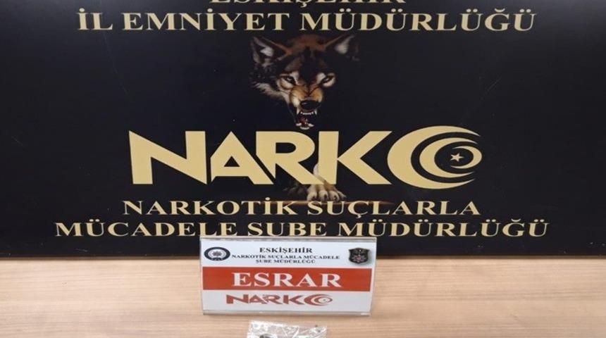 Uyuşturucu sattığı iddia edilen şahıs tutuklandı