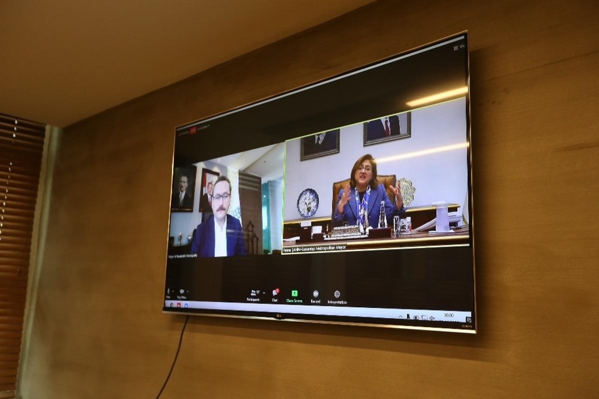 Şahin, b&ouml;lgesel living lab zirvesinde a&ccedil;ılış konuşması yaptı