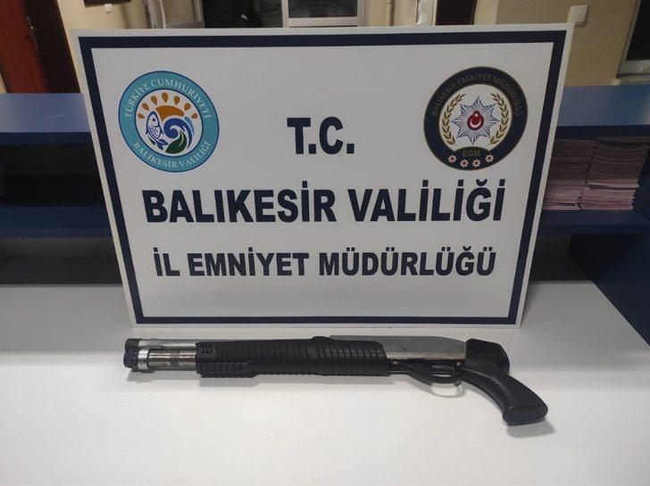 Balıkesir’de polis ekipler son 1 haftada 23 silah ele geçirdi G3