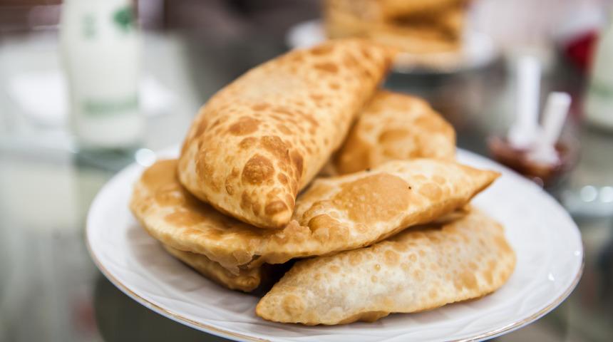 Eskişehir usulü çiğ börek yapımı: Bu sırrı bilen yok!