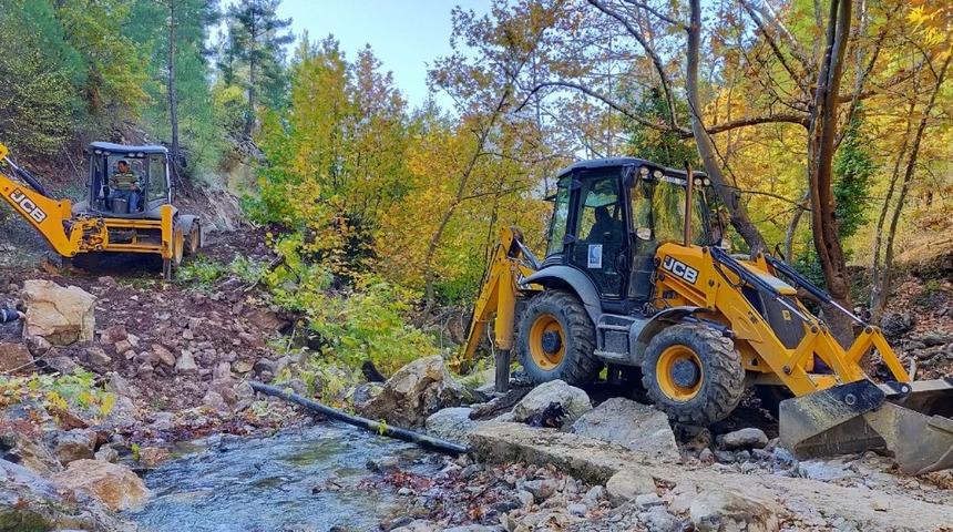 Akseki’de sorunlu hatlar yenilendi