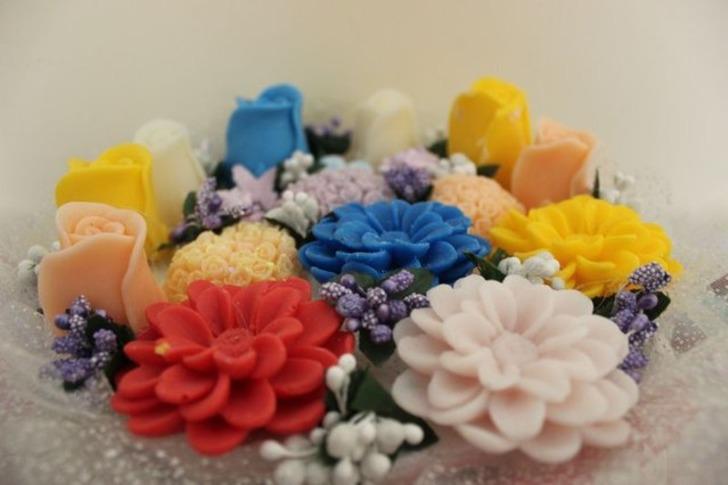 Siirtli genç kızlar kazançlarını taştan çıkartıyorlar G3