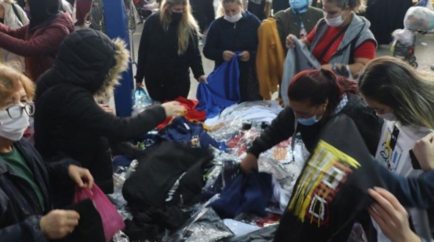 Bulgar turistler akın ediyordu! Ulus Pazarı, koronavirüs nedeniyle kapatıldı