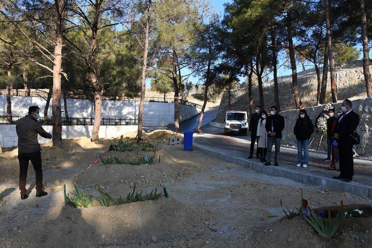 Kuşadası Yeni Asri Mezarlık’ta çalışmalar son aşamaya geldi G5