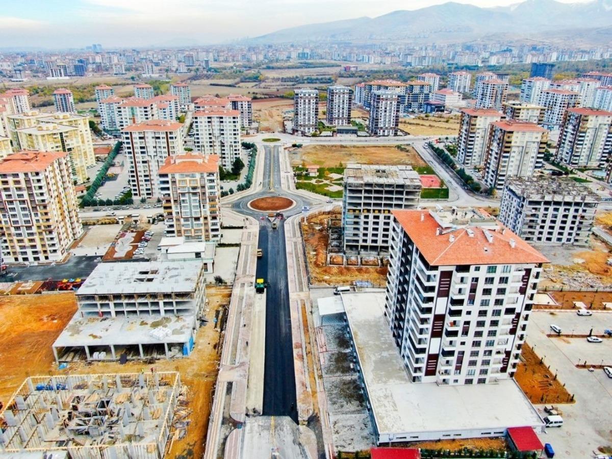 G&uuml;rkan, Filistin Caddesi&rsquo;nde yapılan &ccedil;alışmaları inceledi