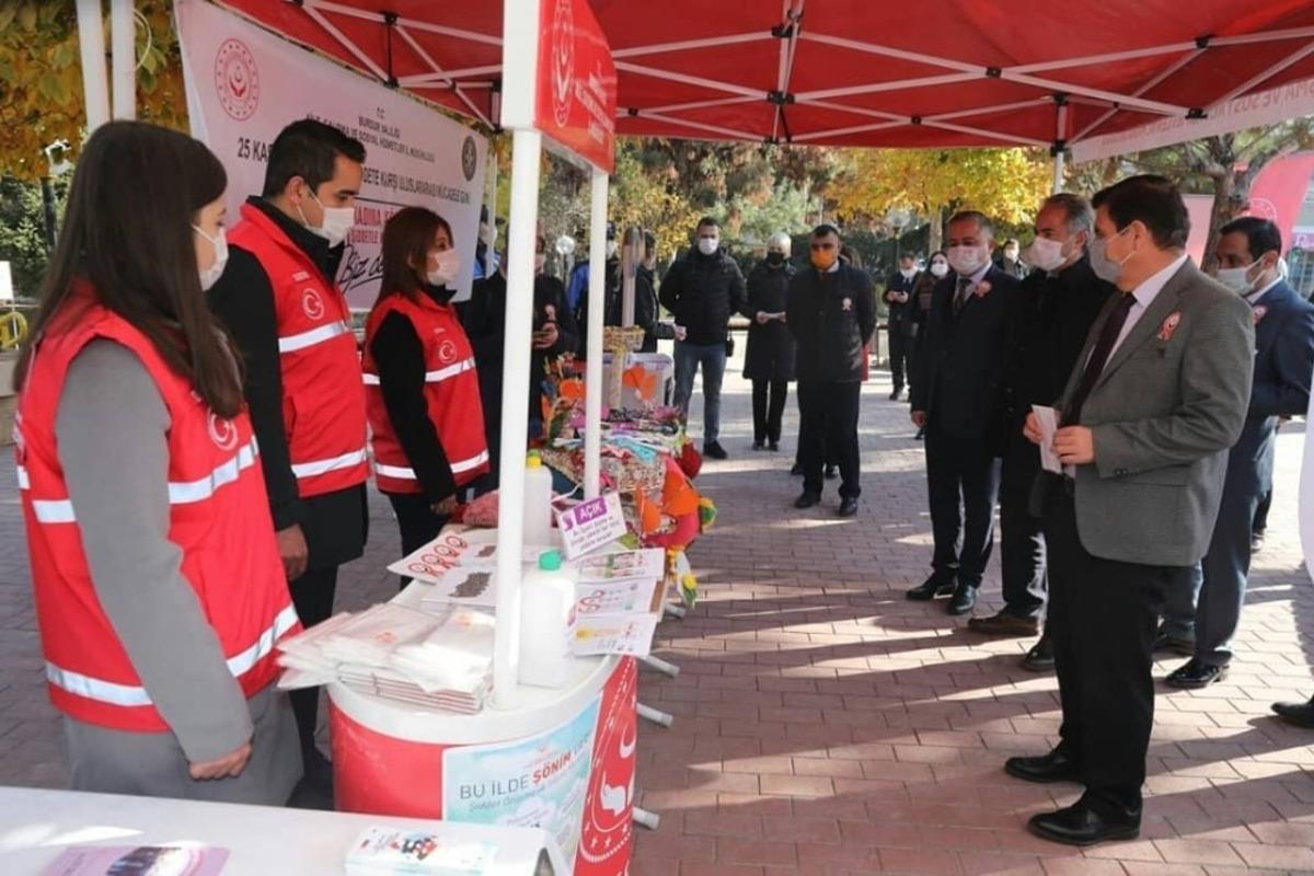 Kadına y&ouml;nelik şiddetle m&uuml;cadeleye Burdur Valisi&rsquo;nden tam destek