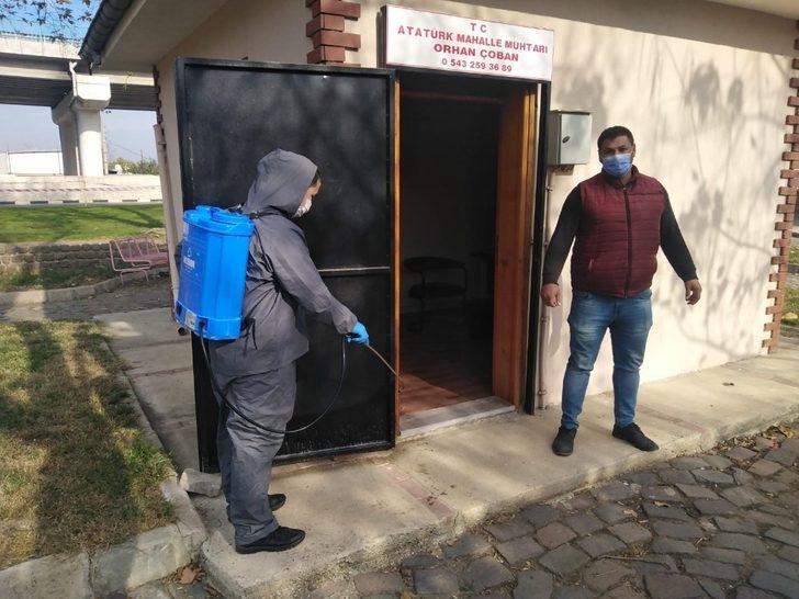 Salihli Belediyesi muhtarlık binalarını ilaçladı G3