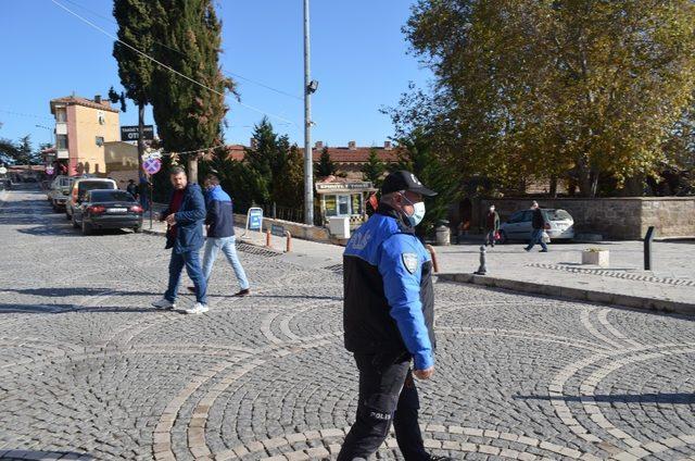 Polisler korona denetimi yaptı