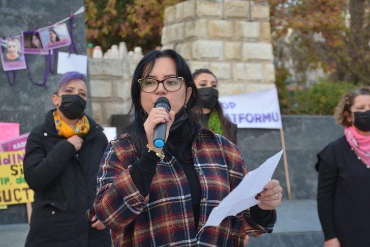 Sinop’ta kadına şiddete sokak tiyatrosu ile dikkat çektiler G2