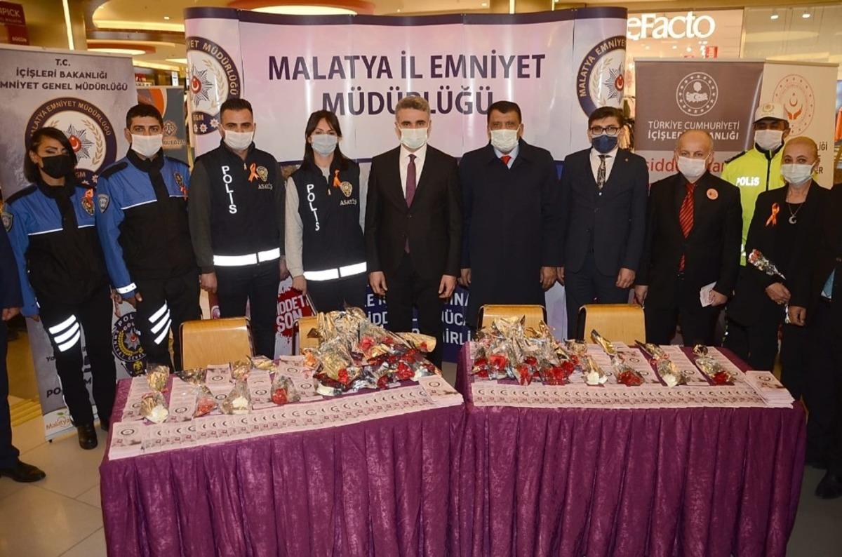 Malatya Park AVM&rsquo;de &lsquo;Kadına Y&ouml;nelik Şiddetle M&uuml;cadele&rsquo; etkinliği