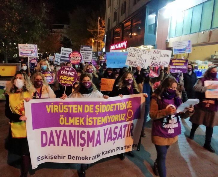 Korona tehdidine rağmen kadına şiddete tepki gösterdiler G1