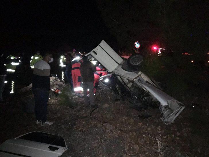 Araçta sıkışan vatandaşı itfaiye ekipleri kurtardı G2