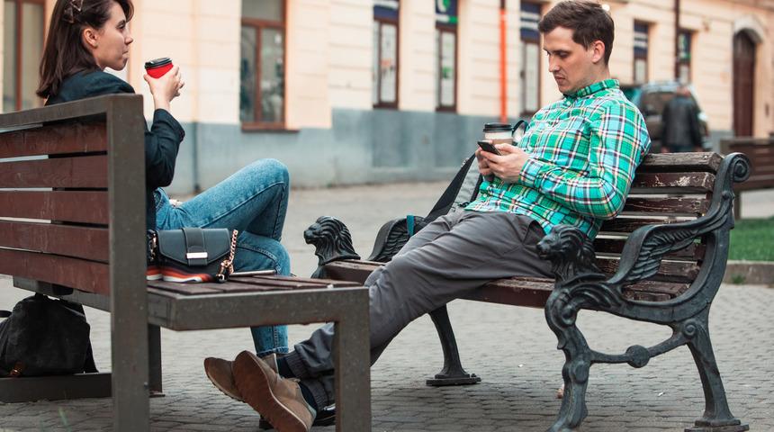 Korona daha hızlı yayılmak için insan davranışlarını manipüle edebilir