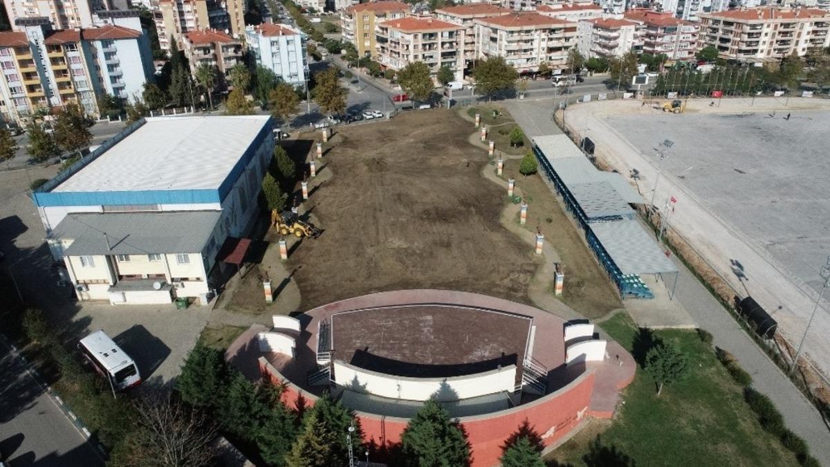 Gaziemir&rsquo;in festival alanı yeni y&uuml;z&uuml;ne kavuşuyor