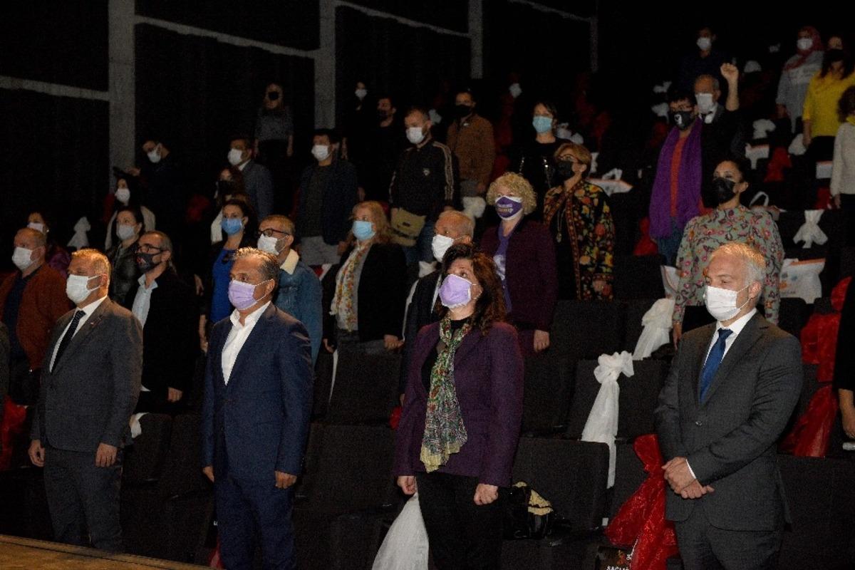 Başkan Uysal: &ldquo;Şiddet arttık&ccedil;a kadınlarımıza, &ccedil;ocuklarımıza yansıyor&rdquo;