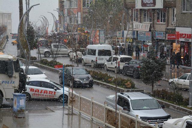 Hakkari’de kar yağışı