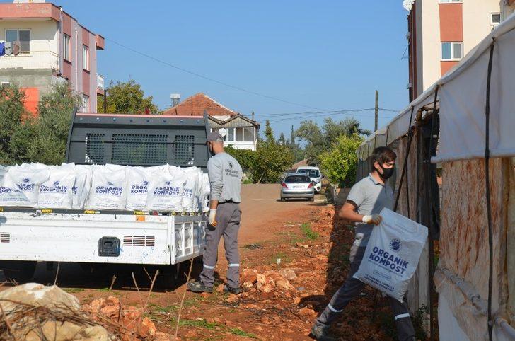 Kepez’de sera atıkları organik gübreye dönüştürülüyor G5