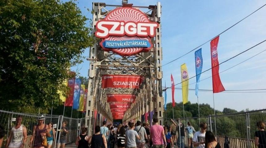 400.000  Kişiyle Özgürlükler Adası’nda 1 Hafta