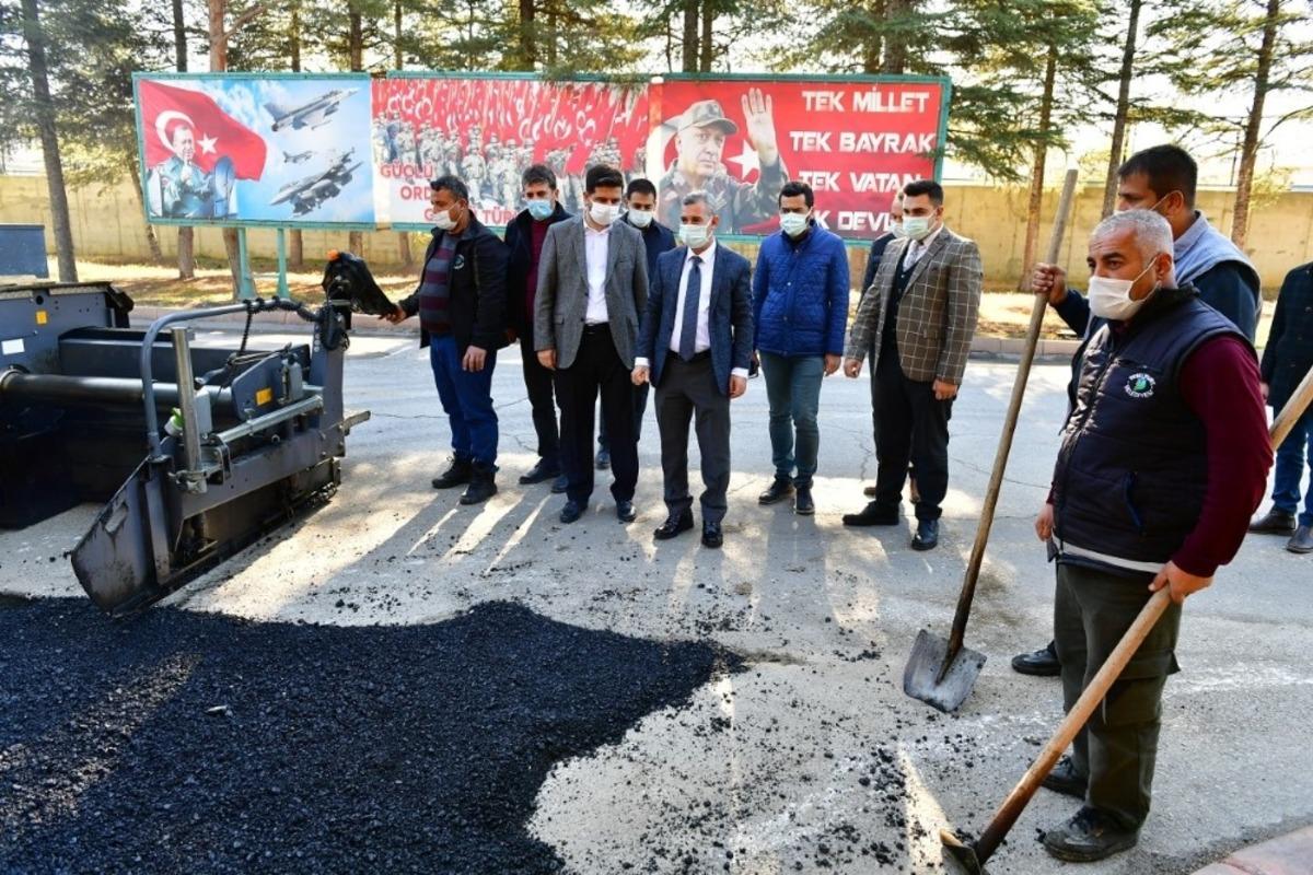 Yeşilyurt Belediyesi, kış &ouml;ncesinde &ccedil;alışmaları hızlandırdı