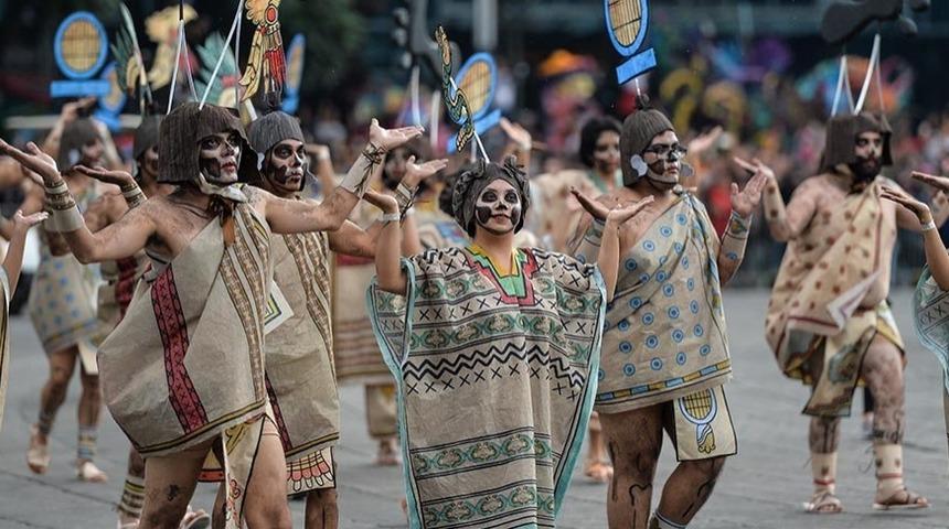 Ölüler Günü’nden renkli görüntüler