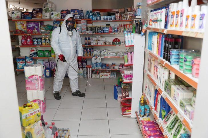 Merkezefendi Belediyesi, bakkal ve marketlerde dezenfekte çalışmaları yaptı G3
