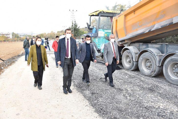 Büyükşehir, Aktoprak ile Erikli arasında sıcak asfalt çalışması başlattı G1