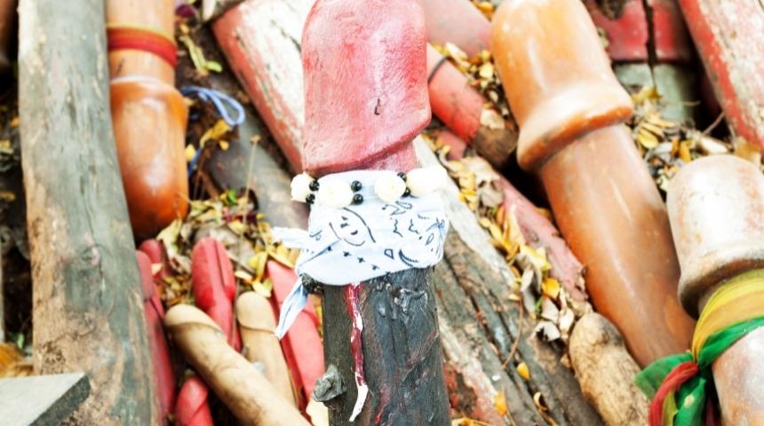 Gizli Kalmış Bir Mabed: Penis Türbesi 