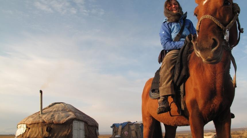 Bir Kadın Olarak Tek Başına Yolculukta Dikkat Etmeniz Gerekenler