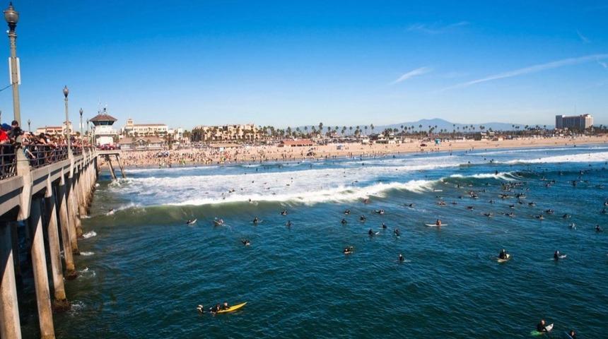 California'nın S&ouml;rf Sahnesi