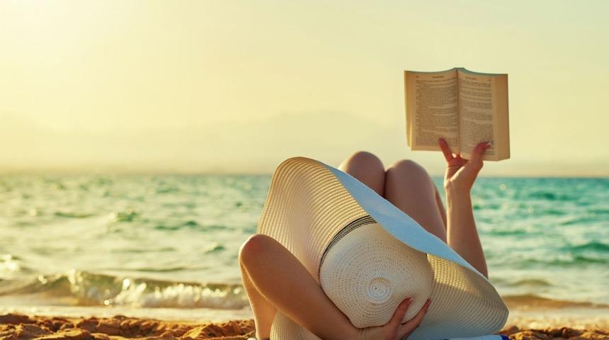 Kadınların Tek Başına Seyahat Ederken Yapması Gereken 12 Şey