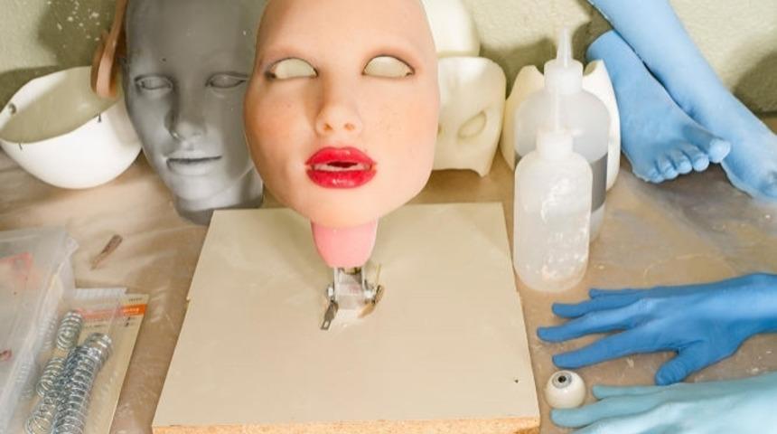 Amerika’daki 5000$'lık Şişme Bebeklerin Gizli Fabrikası