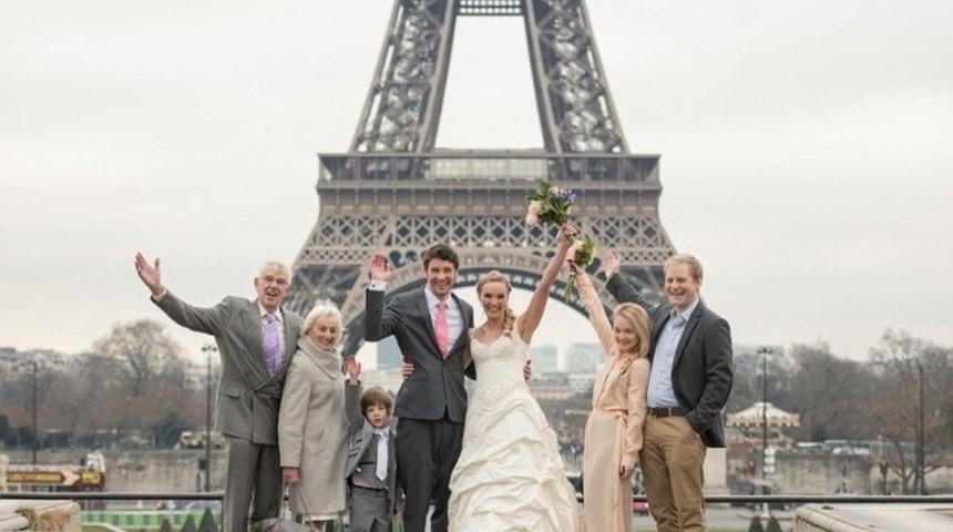 Bu &Ccedil;ift D&uuml;ğ&uuml;n T&ouml;renlerini D&uuml;nyanın D&ouml;rt Bir Yanında D&uuml;zenlediler!
