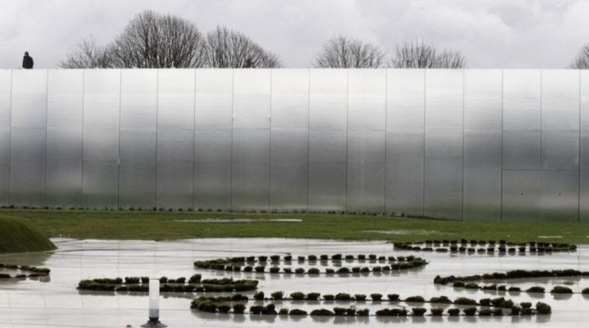 Japon Mimar 2018'de Yola &Ccedil;ıkacak "G&ouml;r&uuml;nmez Tren"  &Uuml;zerinde &Ccedil;alışıyor